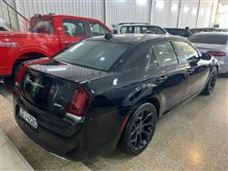 كرايسلر 300